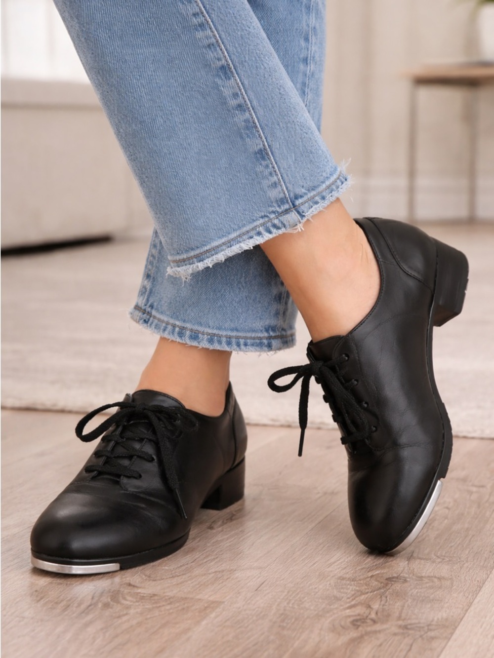 Capezio Cadence Black Leather Tap Shoes Lace Up Size 8.5 Classic Dance